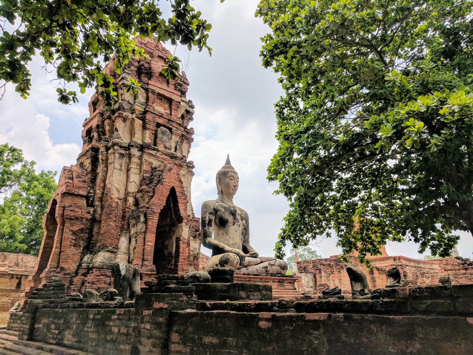 Yoga with Jules Forrister : Ancient ruins in Chiang Mai, Thailand